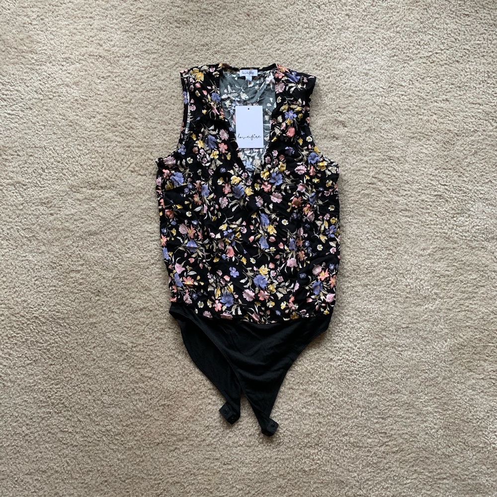 Sleeveless Wrap Bodysuit - Picture 4 of 7